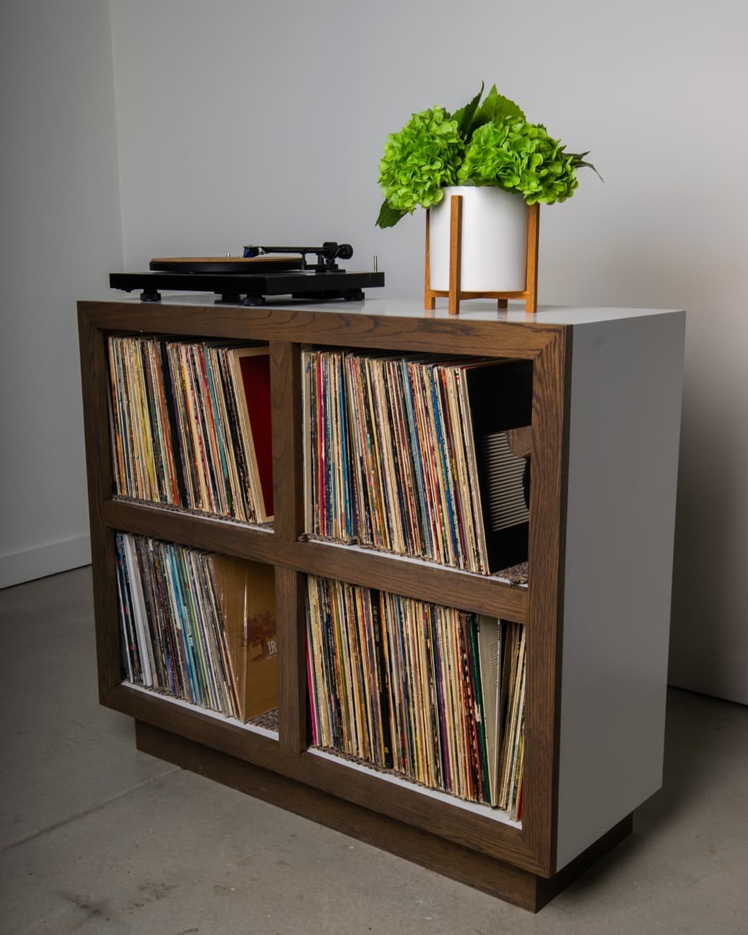 Metro Balcony Record Player Stand - Tactile Audio Furniture
