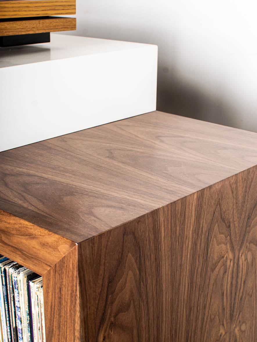 Cervantes Stereo Cabinet