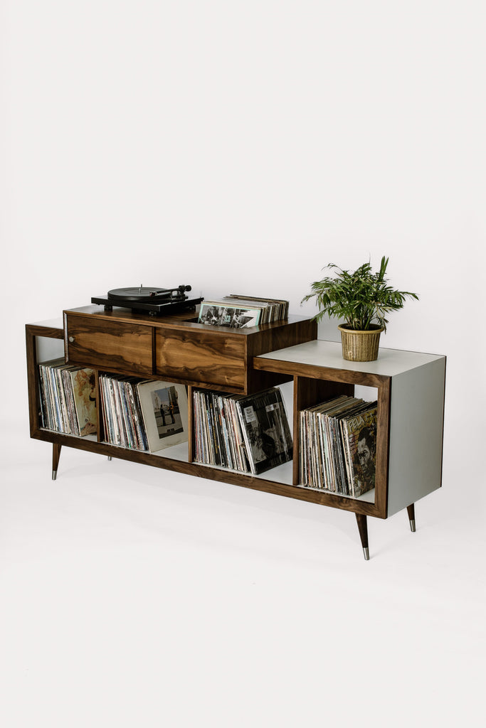 Record Player Stand, Walnut Vinyl Record Storage Table with 4 Cabinets, Up to 100 Albums, Mid Century Modern Turntable Stand with Wooden Legs, Vinyl S