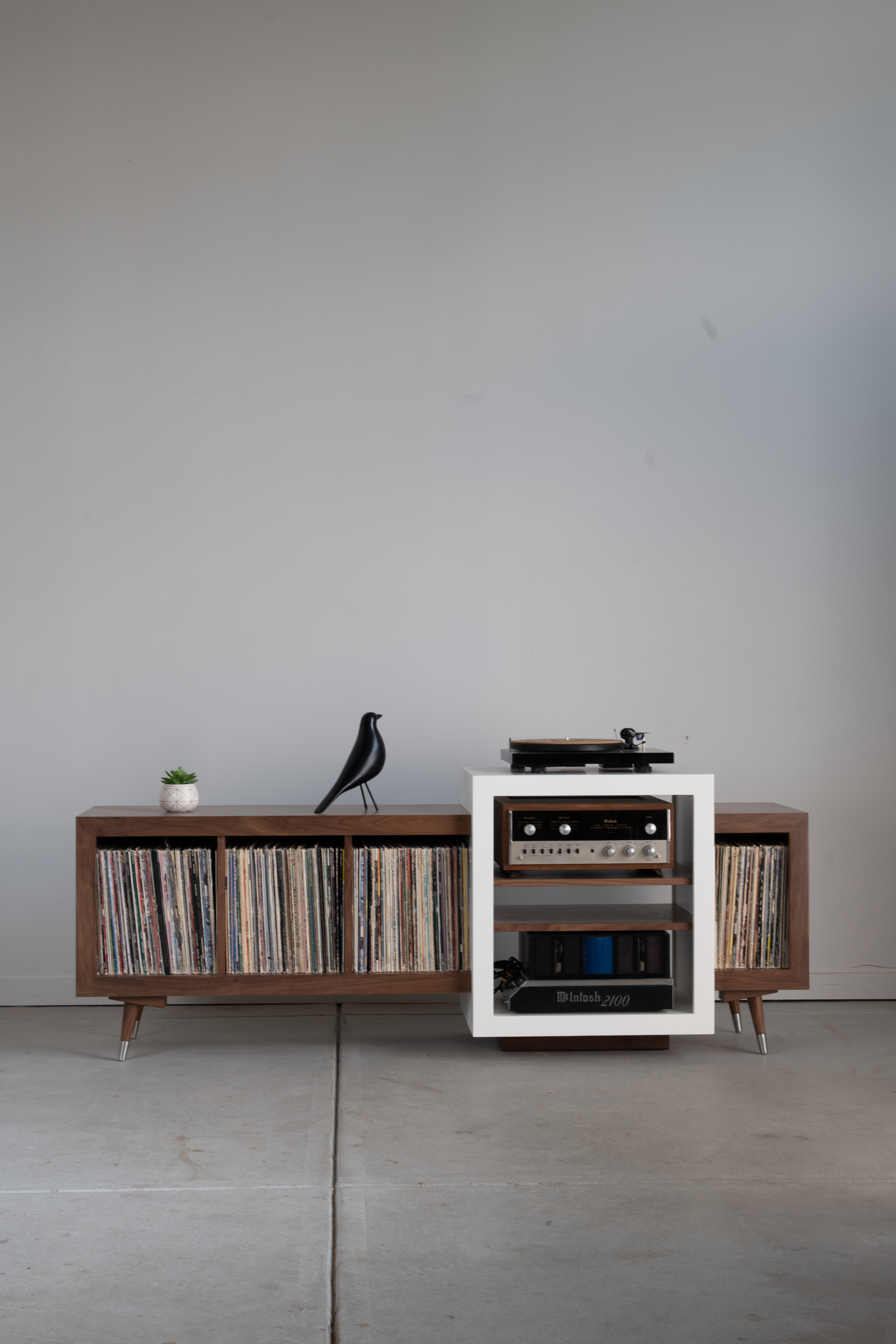 Cervantes Stereo Cabinet